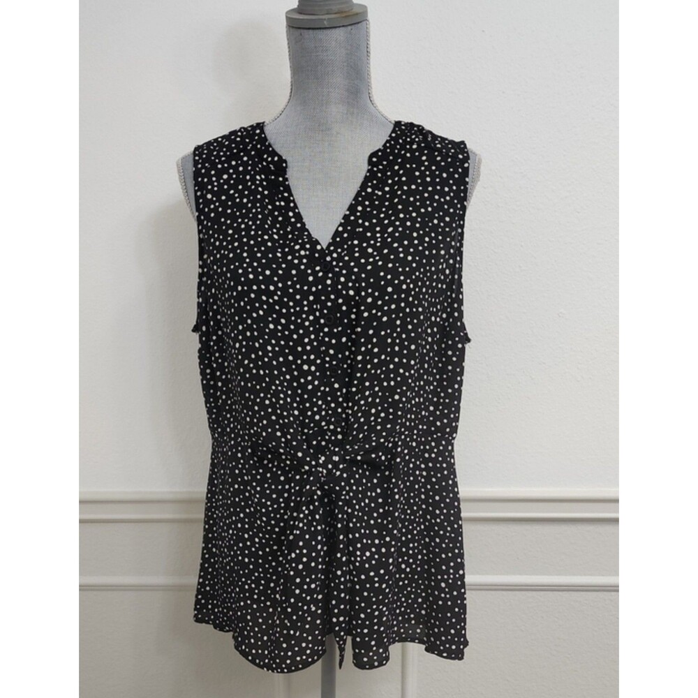 Torrid Black/White Polka Dot Sleeveless V-Neck Tie Waist Blouse Plus 00